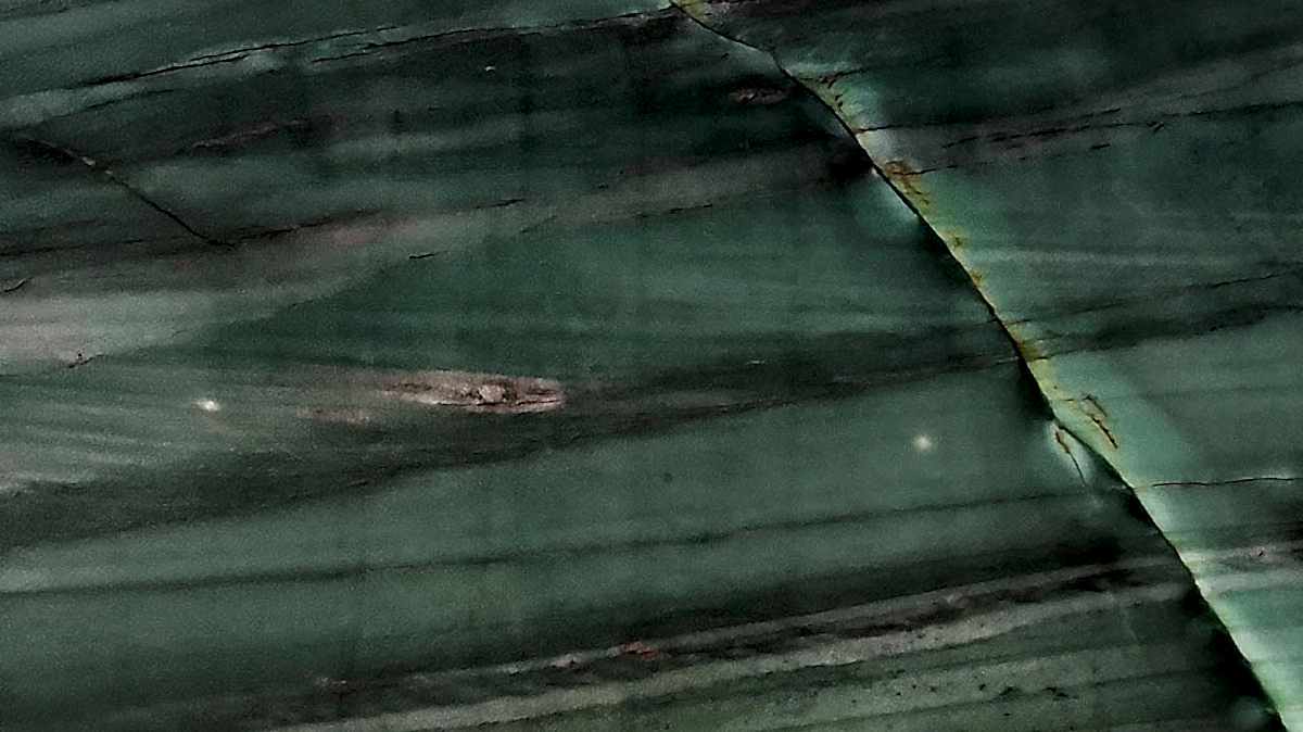 Emerald Green Mermer